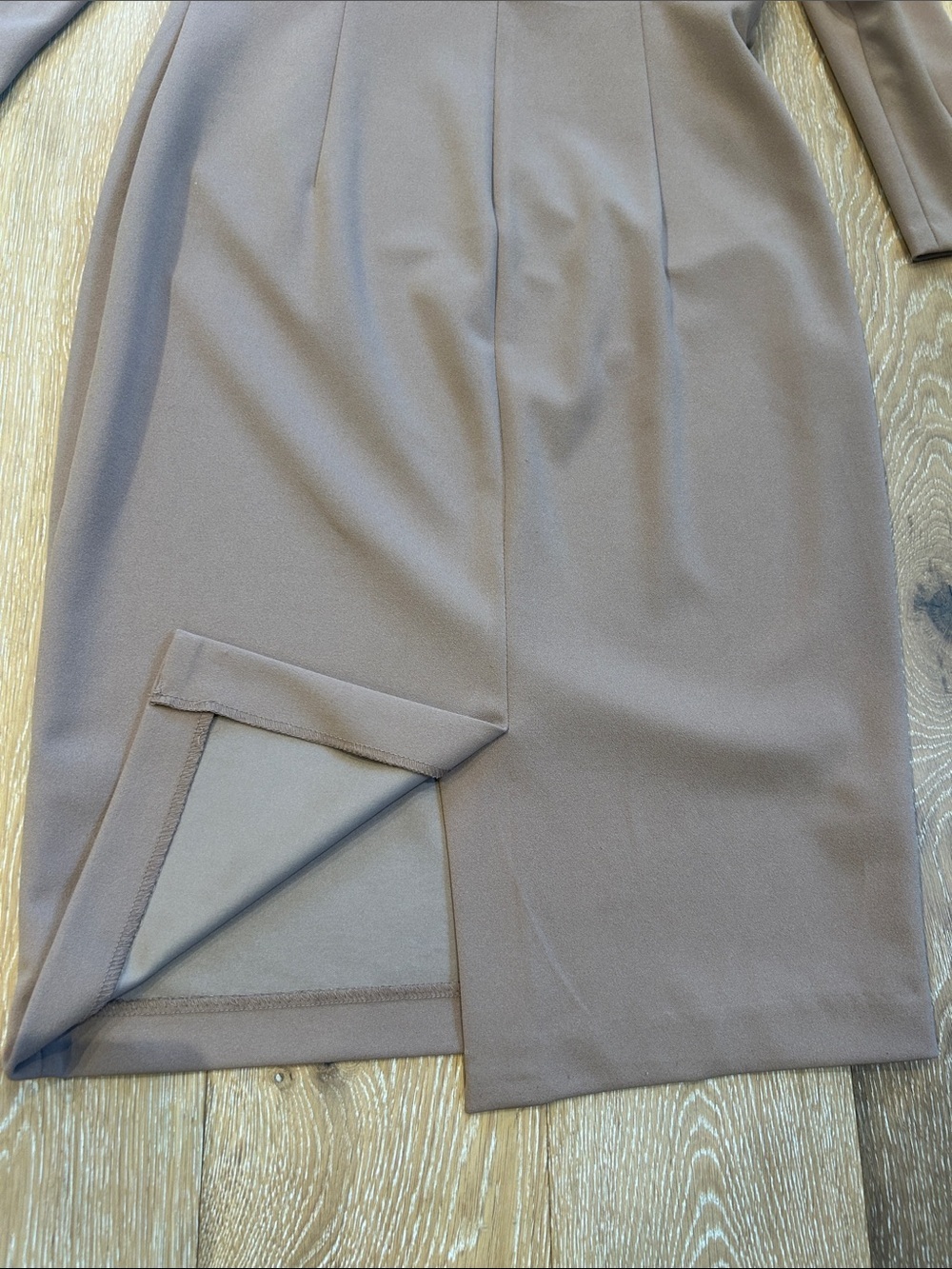 Calvin Klein Tan Sheath Dress Three Quarter Sleeve Size 8 - Picture 8 of 9